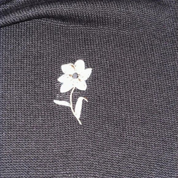 Vintage W&S II Black Sweater Flower Short Sleeve Women Size LG Made in USA BB20 - Picture 9 of 9